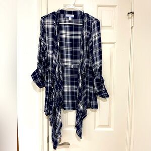 Motherhood Maternity Nursing Mid Sleeve Flannel Top size medium